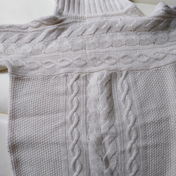 Banana republic cable knit sweater dress - Picture 4 of 10